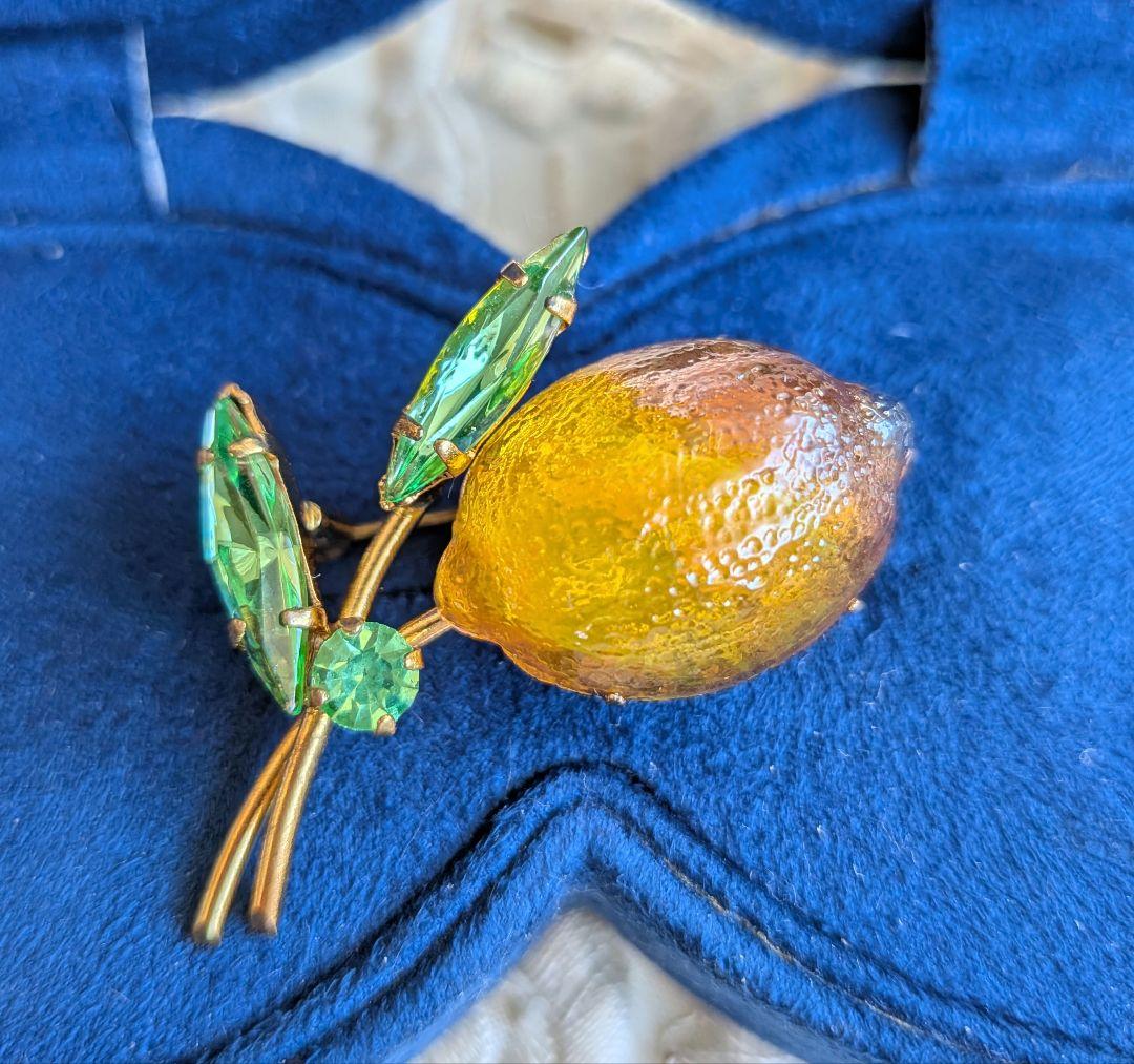 訳あり】AUSTRIA製 フルーツガラス レモン ブローチ ヴィンテージ