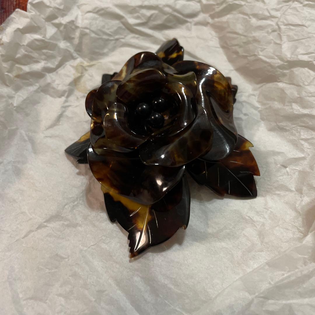 本鼈甲ブローチ 薔薇 バラ - メルカリ