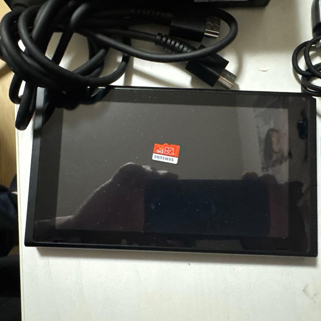 任天堂スイッチ本体 黒バッテリー強化版　ドック ケース USBカード