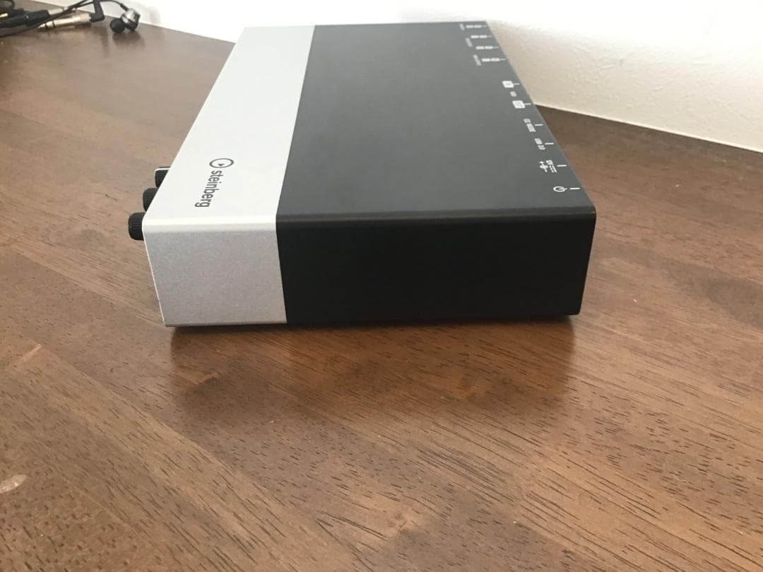 Steinberg UR44 オーディオインターフェイス