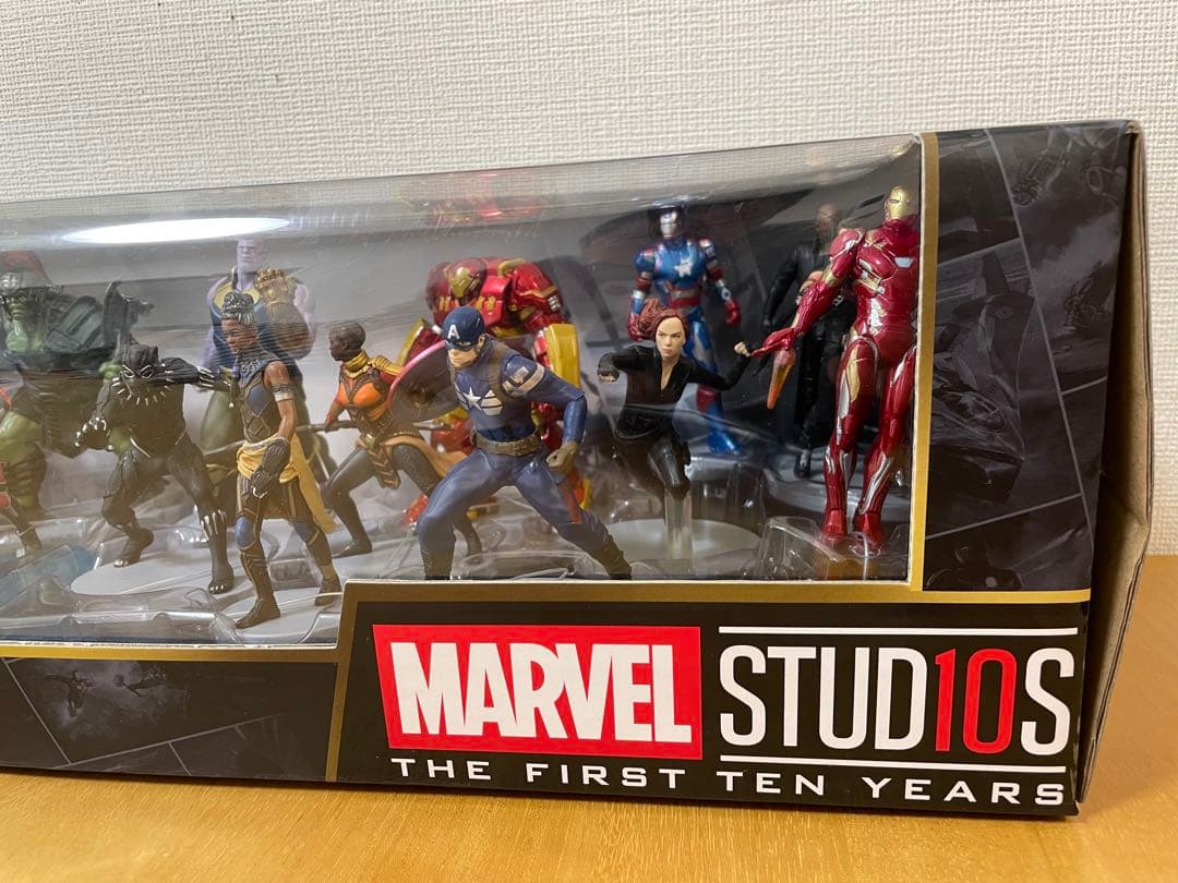 マーベル 10周年 メガフィギュアセット - メルカリ