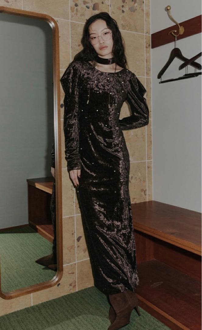 pearl glow velour dress チョーカー付　即日発送！