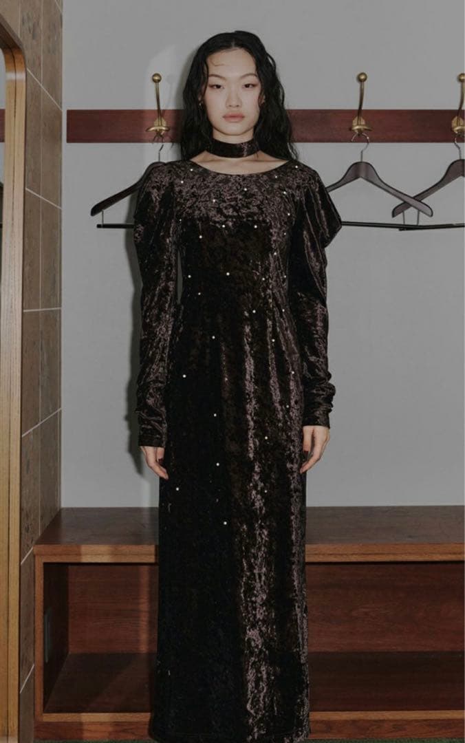 pearl glow velour dress チョーカー付　即日発送！