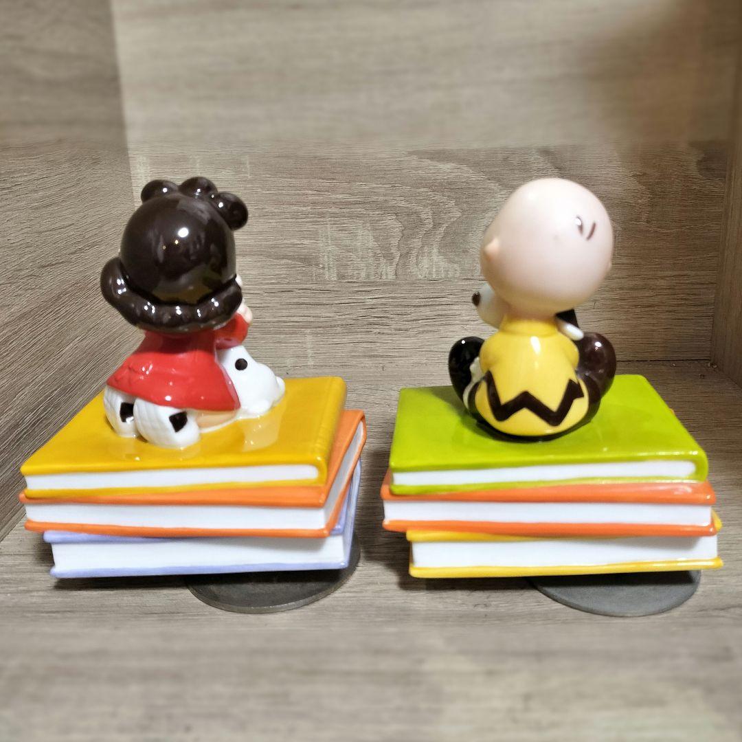 スヌーピー、チャーリーブラウン、ルーシーのビンテージ陶器製オルゴール2個セット