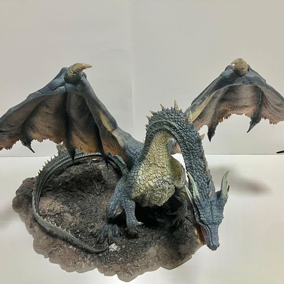 【極美品】黒龍ミラボレアス CFB クリエイターズモデル フィギュア