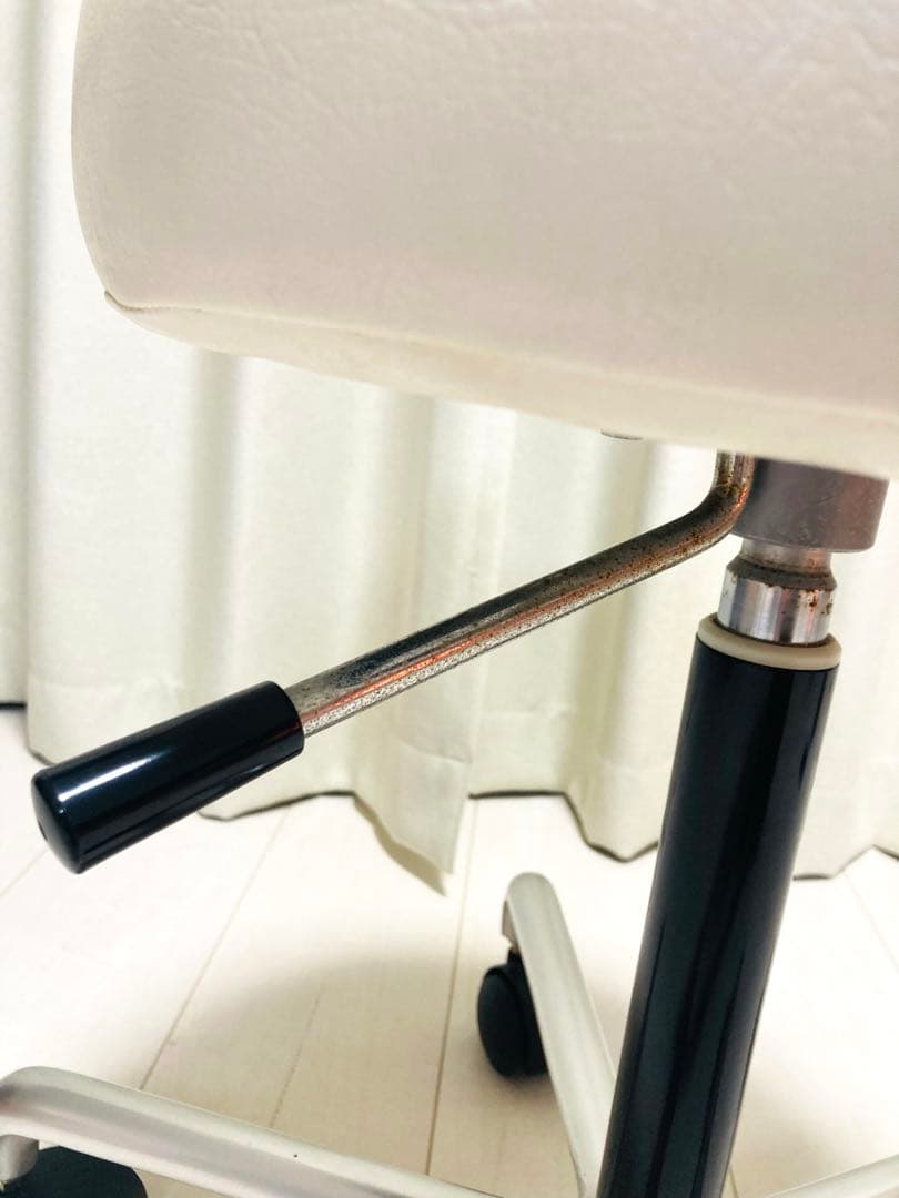 タカラベルモント　SC-E22 エステ　カット　サロン　チェア　スツール