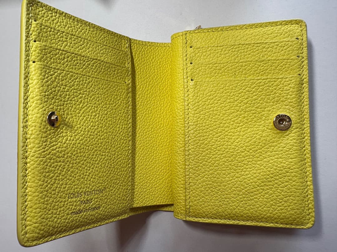 LOUIS VUITTON ポルトフォイユ クレア