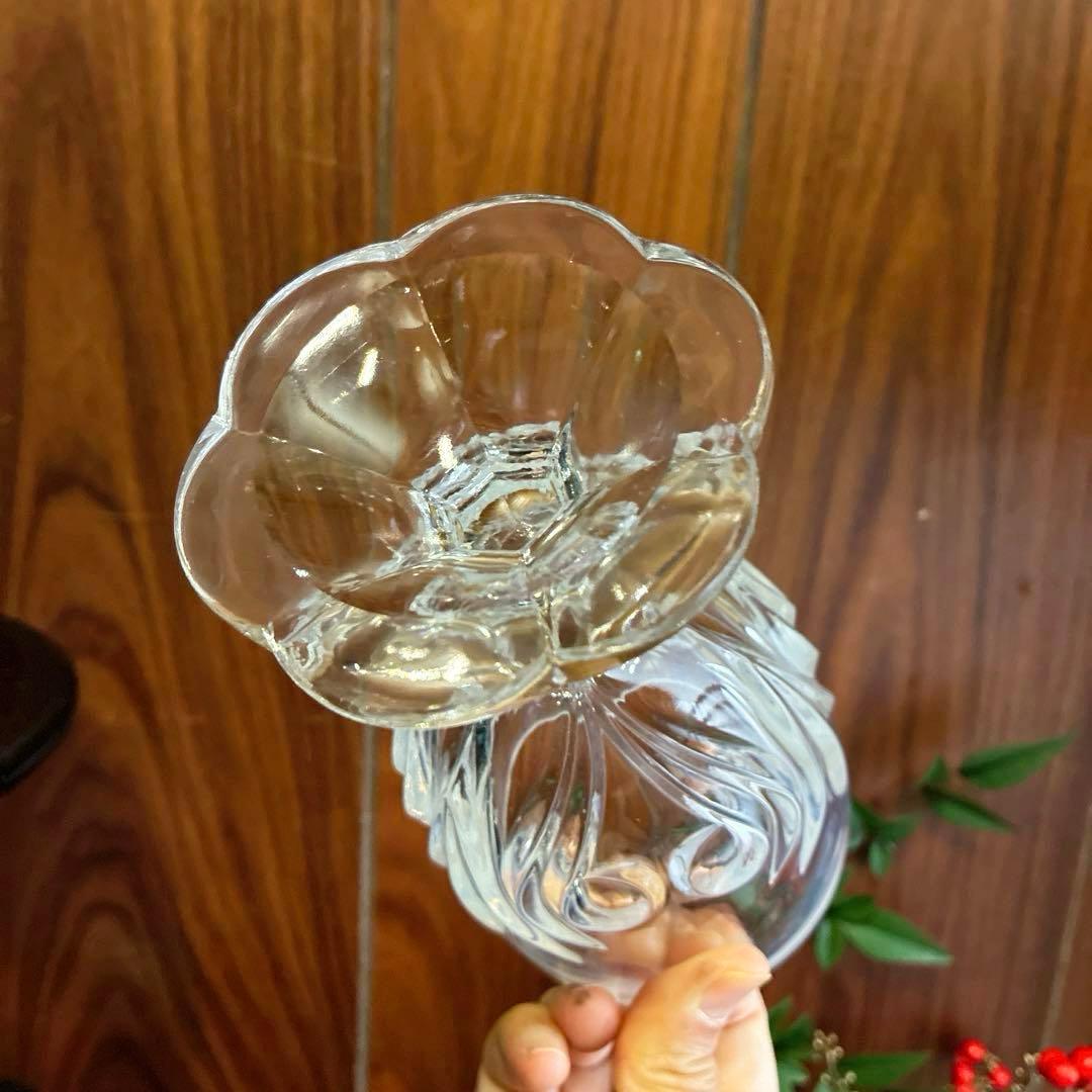 骨董 レトロ 乳白色暈し ハートプレス紋 チューリップ型 パフェグラス