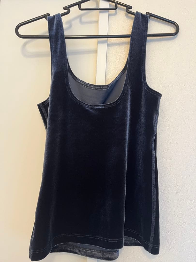 SIMONE WILD ベルベット タンクトップ