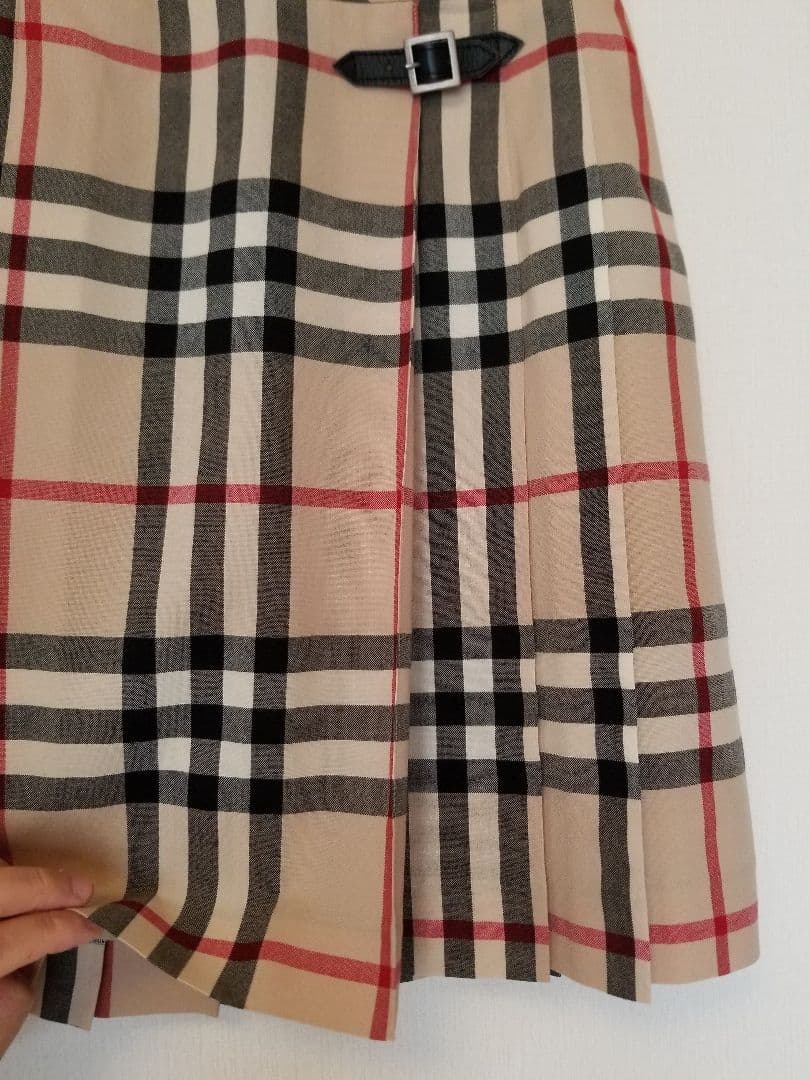 バーバリーキッズスカート 未使用近 美品 ベージュ ノバチェック160