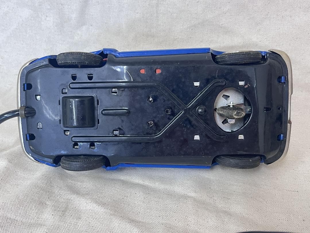 昭和レトロ！【ブリキおもちゃ】 リモコン付きブリキ自動車 動作不良 ジャンク