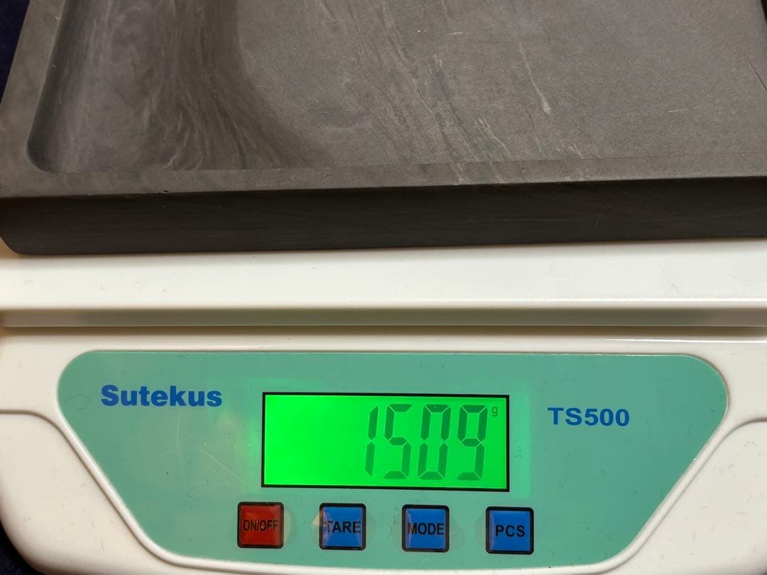 再出品 絶品老坑端渓水巌硯 魚児隊青花・蕉葉白・