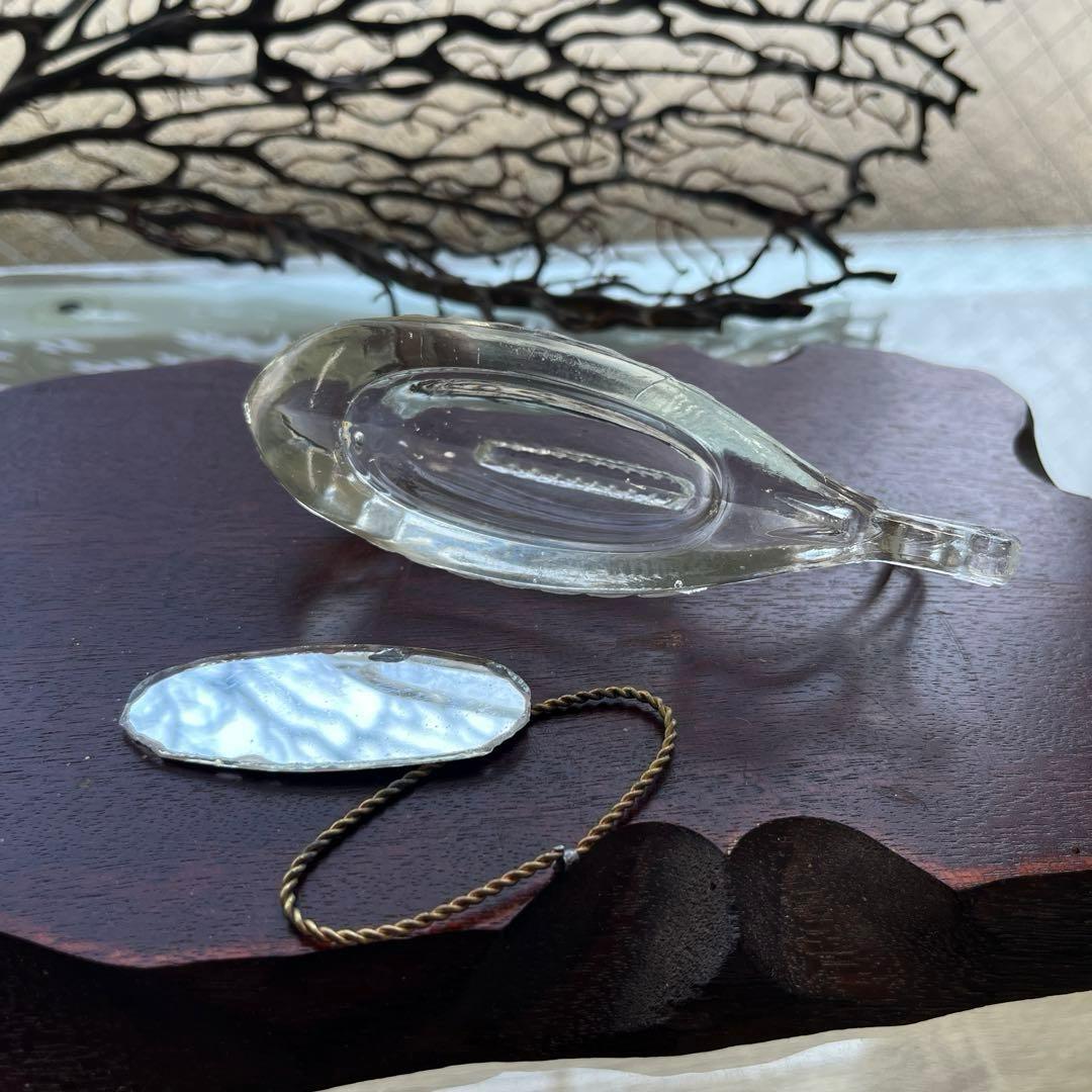 骨董 時代ガラス 珍品 魚型プレス 金平糖瓶？ 文鎮？ 用途不明 ウラン