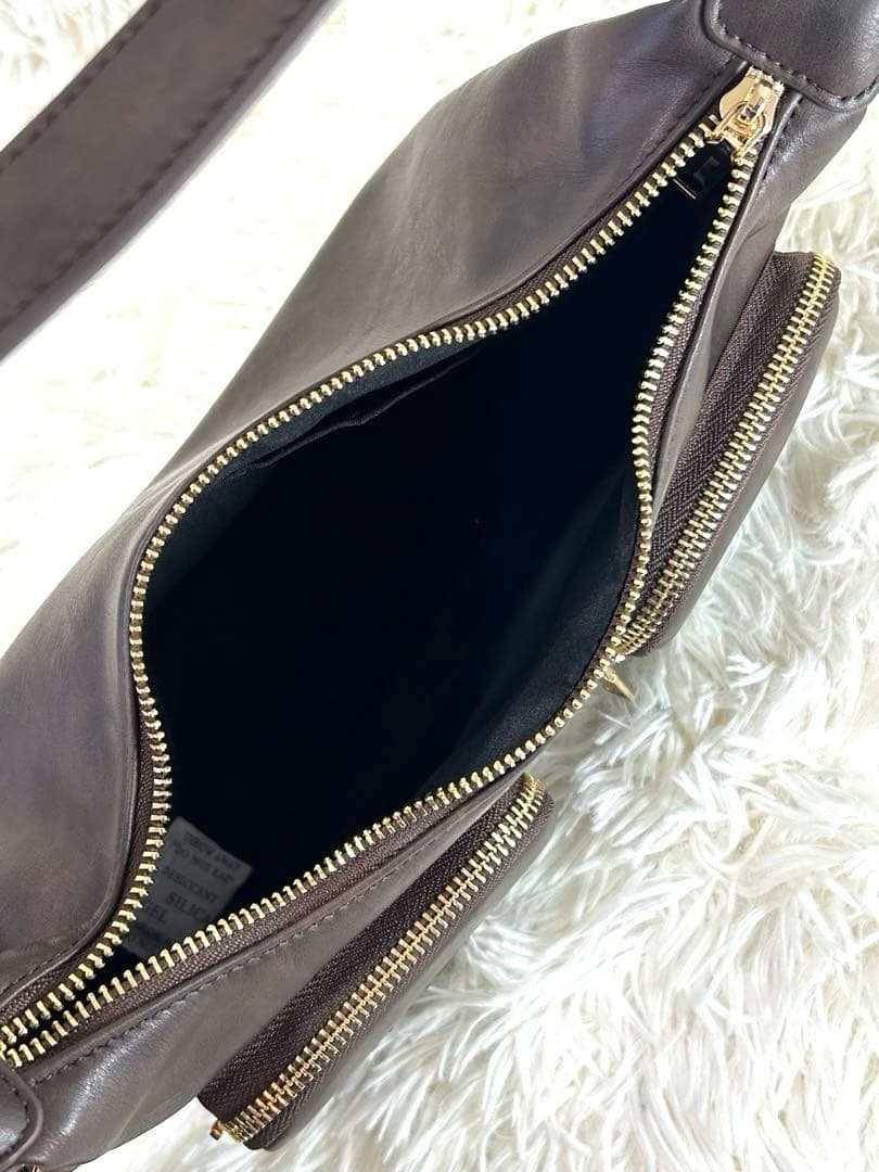 ALLISON BROWN ショルダーバッグ ポーチ付き　チョコレート