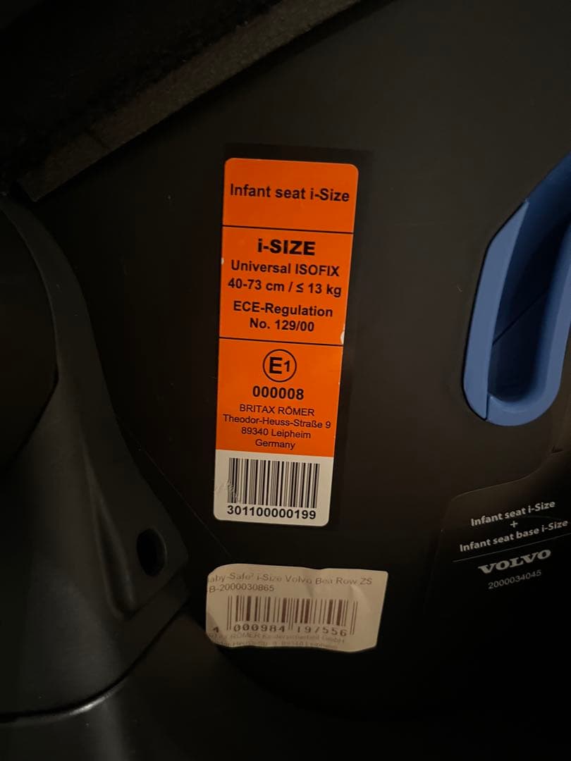 美品　純正　VOLVO チャイルドシート　i-size ★ISOFIX対応★