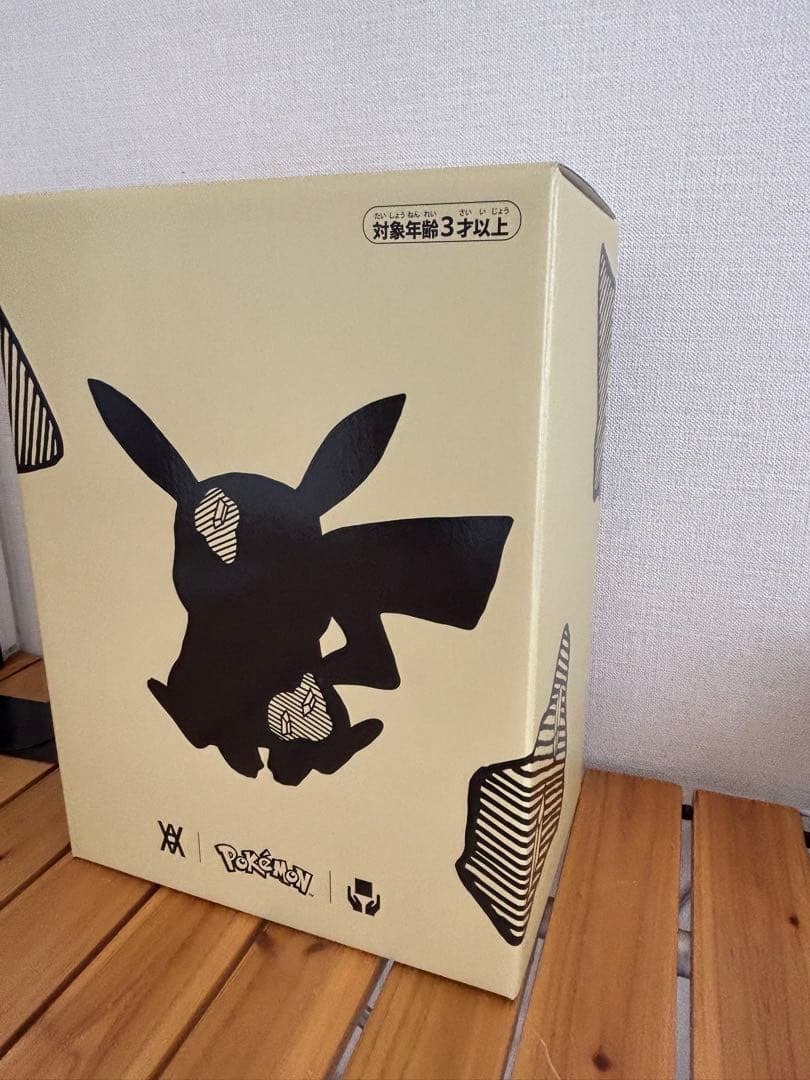 スモール Daniel Arsham×Pokemon plush Pikachu