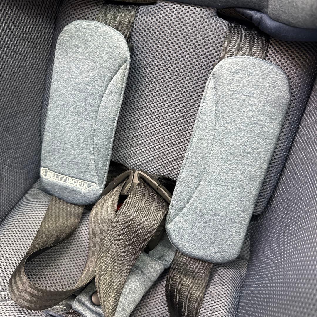 アップリカ　チャイルドシート クルリラ　isofix 回転式