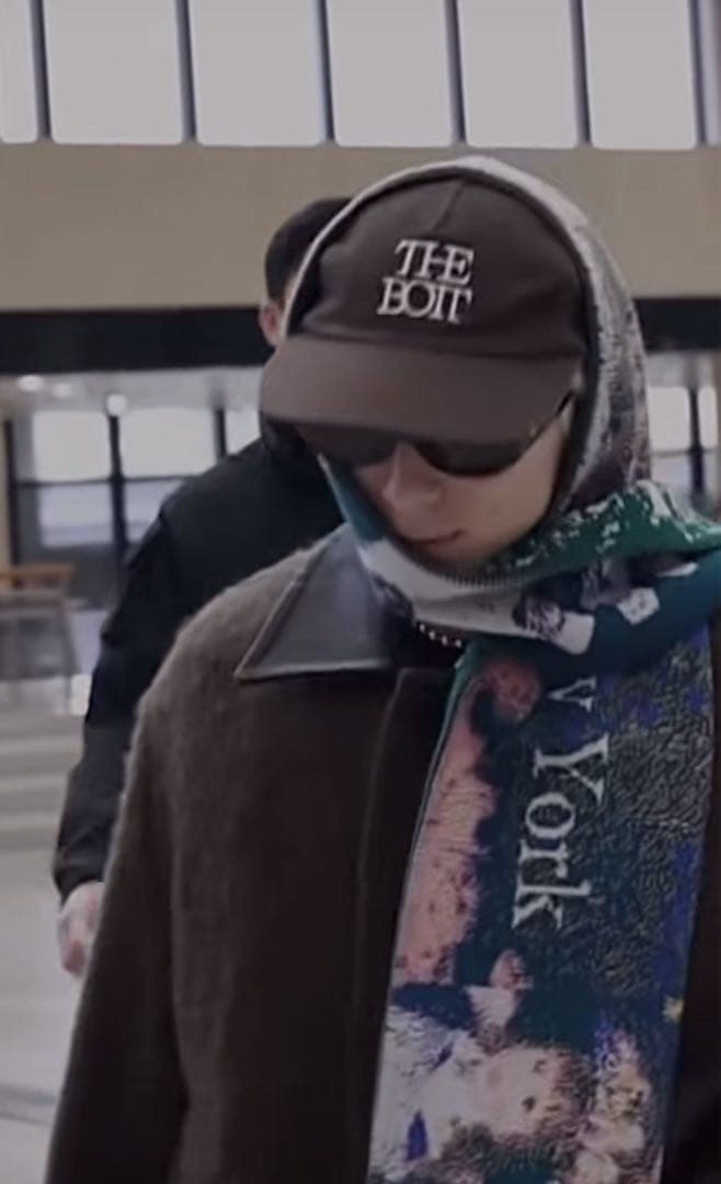 INI 西洸人 着用】Montmartre New York マフラー 新品 INI 西洸人 着用