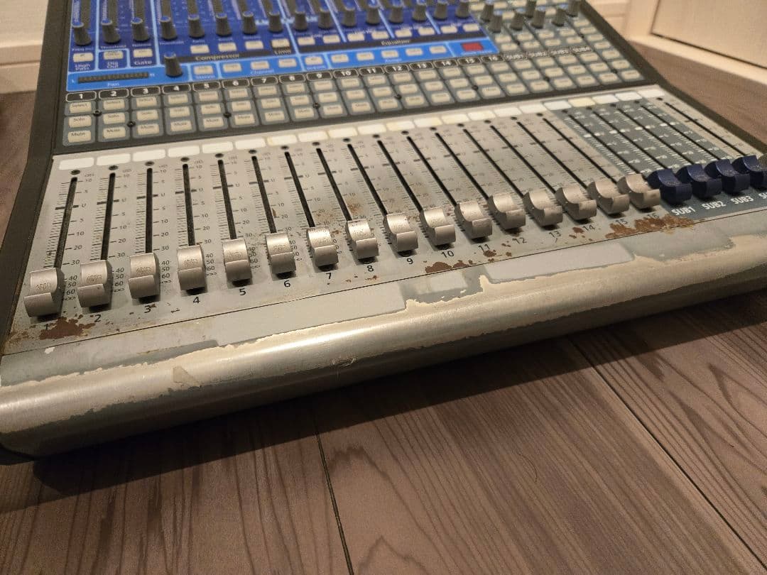 【PreSouns】卓上デジタルミキサーStudioLIVE16.4.2AI