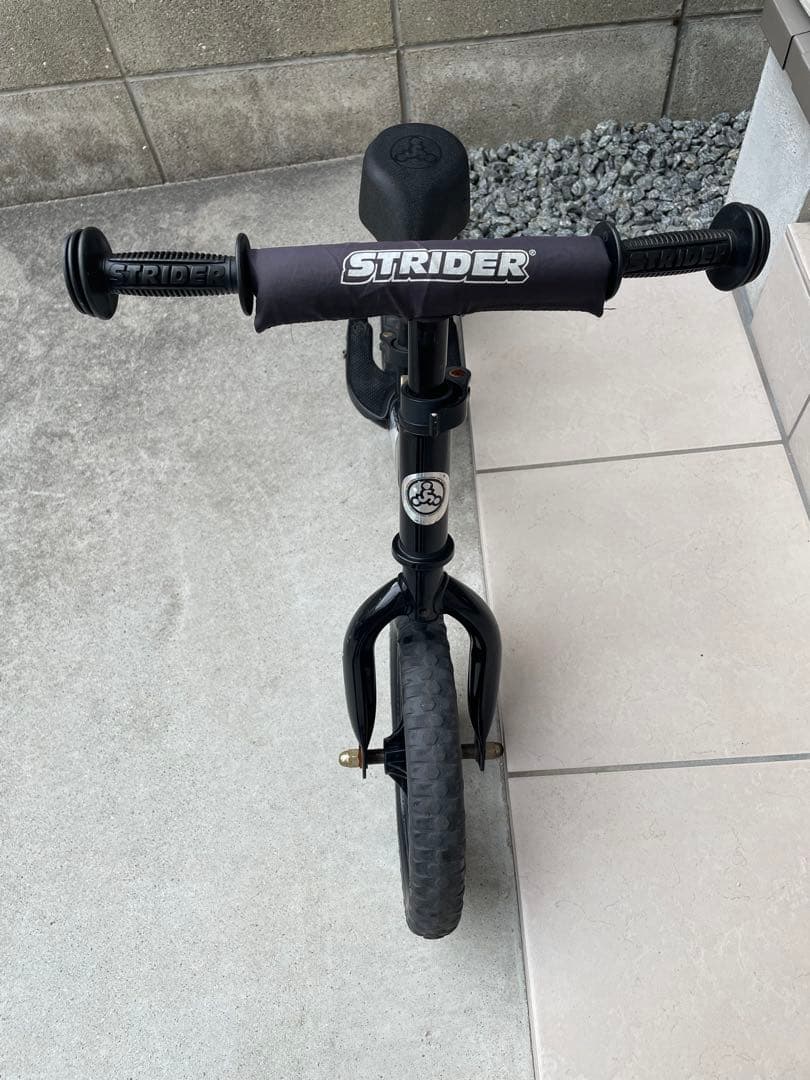 イベント特別価格 STRIDER SPORTS ストライダー 12インチの通販はau