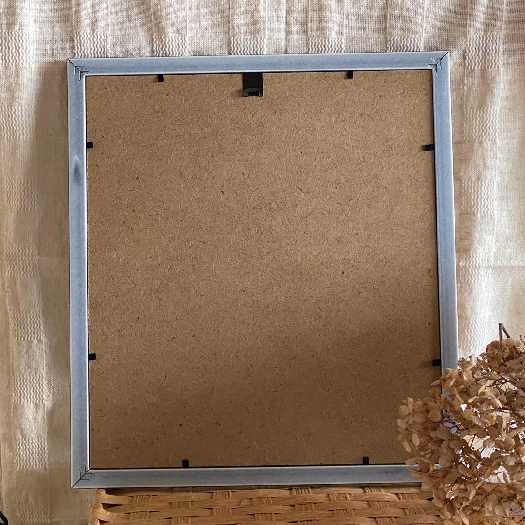 絵画 。壁掛け絵【神聖なヨーロッパの荘園でバラの花を楽しむ少女と