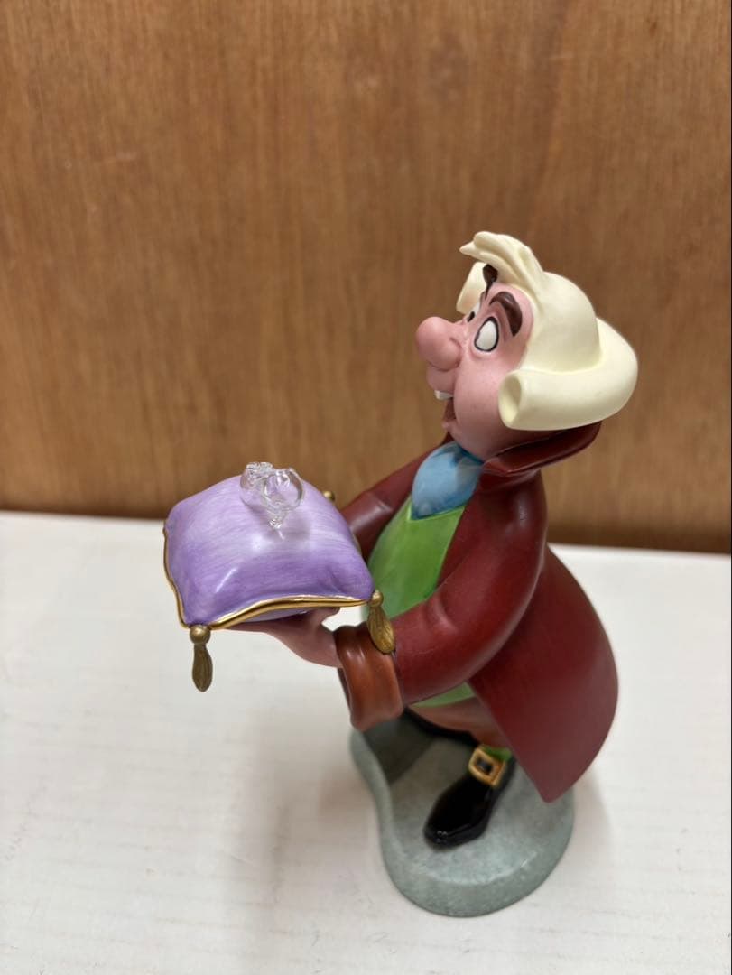 ディズニーwDCC フットマン