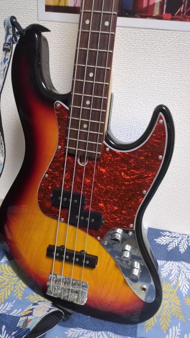 Goodfellow precision-jazz hybrid bass