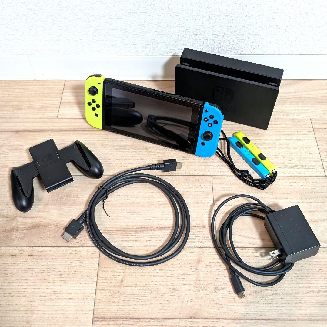 A*☆様 【箱なし】Nintendo Switch + Joy-Con充電グリッ