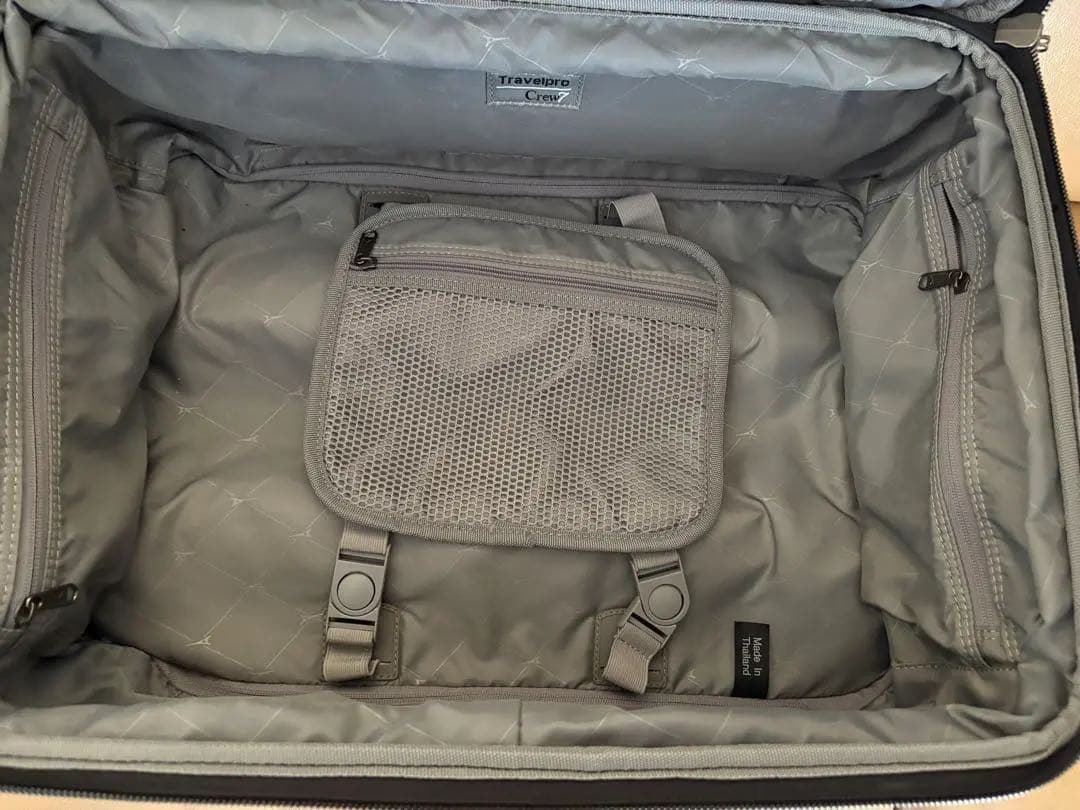 古い割に使用感少なめ）Travelpro Crew7 機内持込 20x14x9