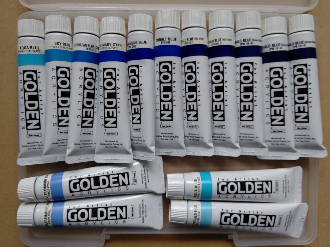 ゴールデン アクリル絵の具84本 、DAISOアクリル絵の具18本