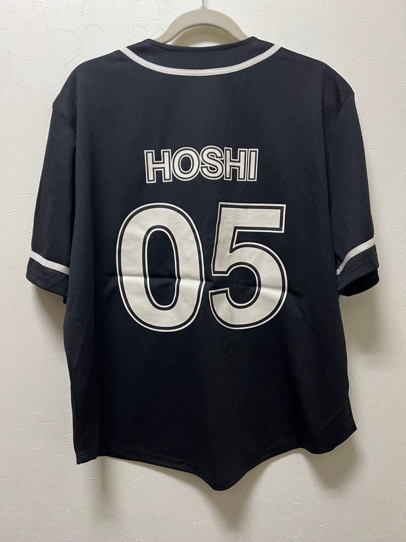 新品 小（M）】Ado よだか（YODAKA） トラックジャケット 缶バッジ付