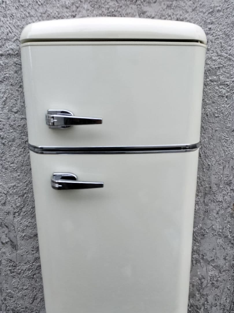 アイリスオーヤマ レトロ風 冷凍冷蔵庫 81L PRR-082D-W2022年製