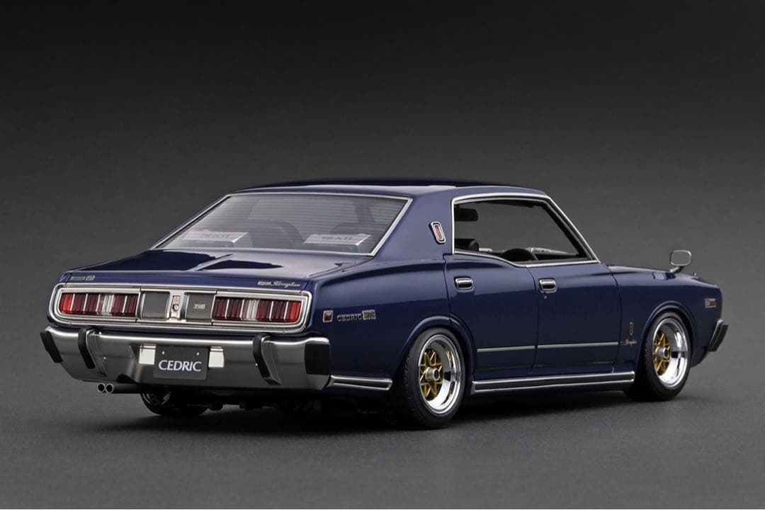 ミニカー IG3560 1/18 Nissan Cedric Brougham (330)