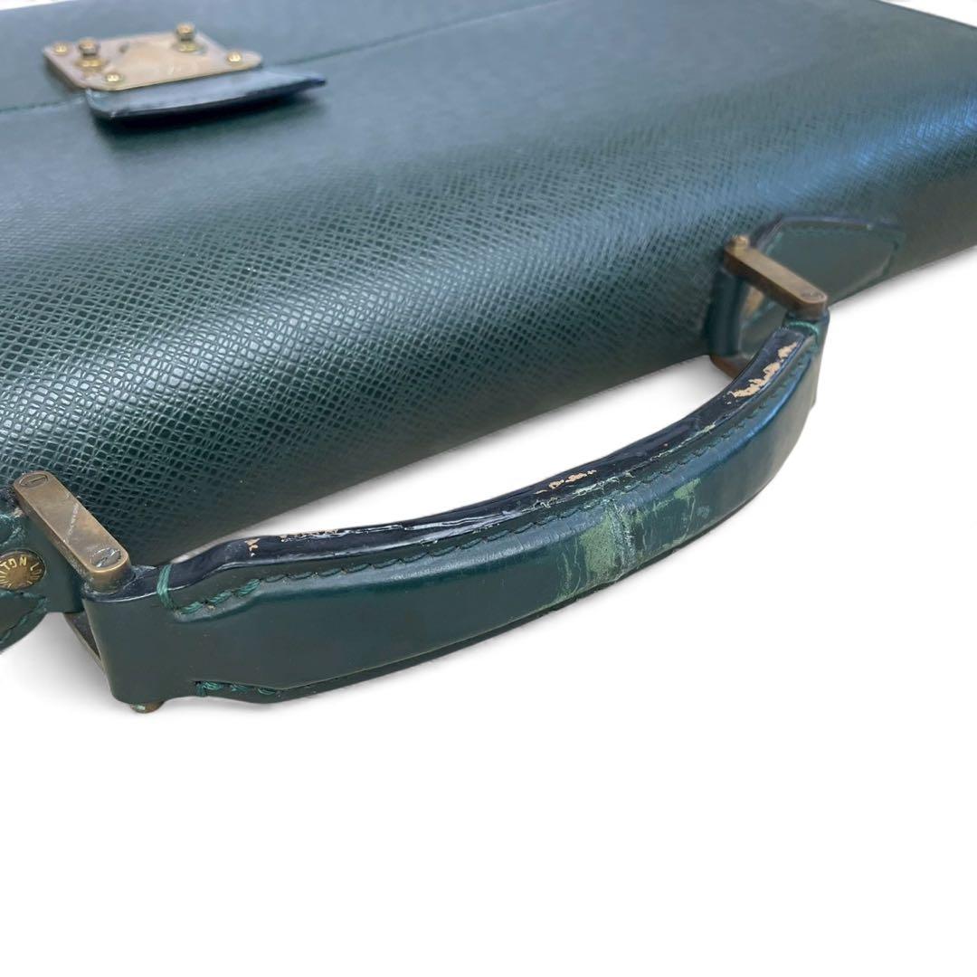 ルイヴィトン　ビジネスバッグ　タイガ　セルヴィエットモスコバ　エピセア