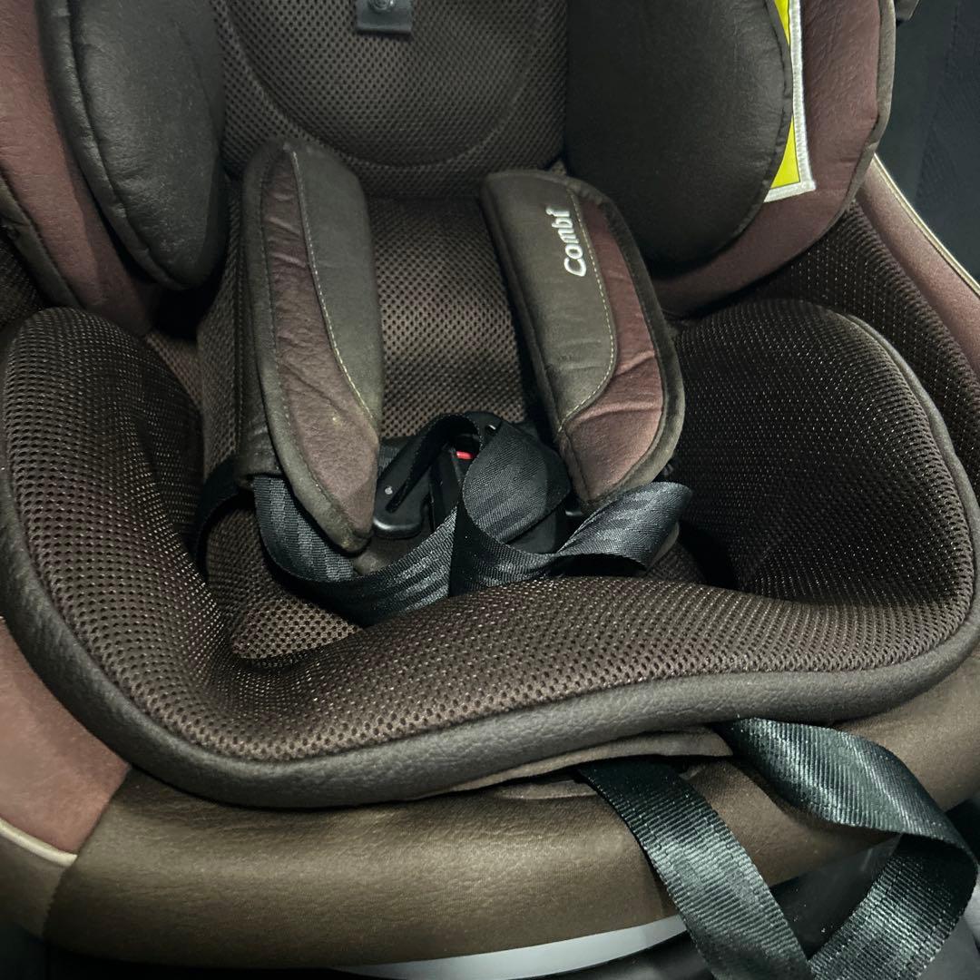Combi チャイルドシート　クルムーヴスマートエッグショック　シートベルト固定