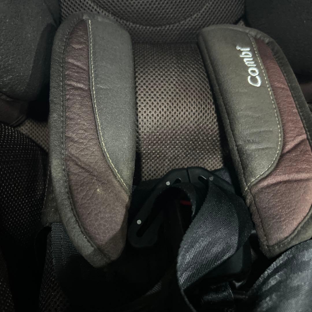 Combi チャイルドシート　クルムーヴスマートエッグショック　シートベルト固定