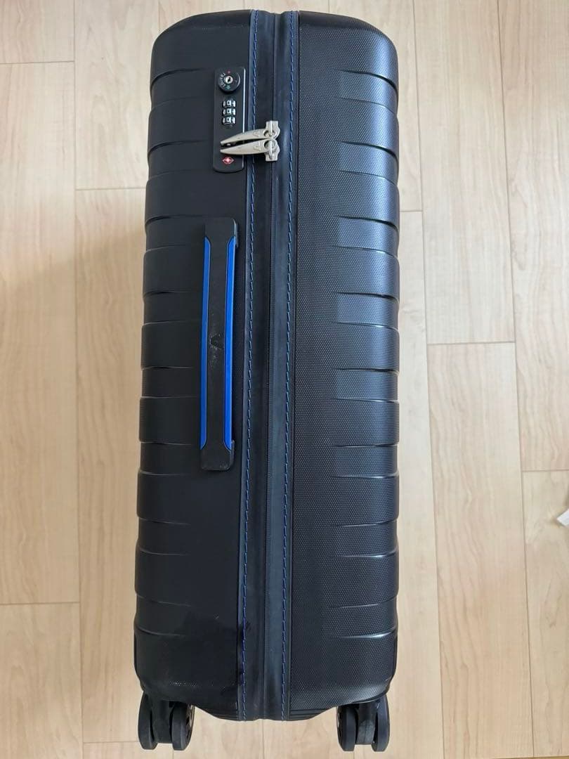 ロンカート RONCATO BOX イタリア製 超軽量スーツケース 2.9kg