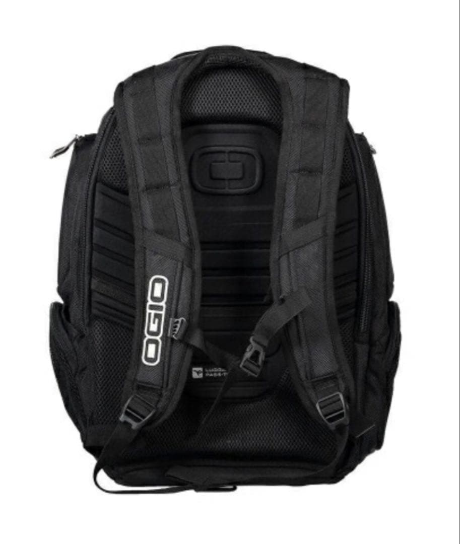 Ogio ツーリングバックパック Gambit17 backpack 色調：黒 おしゃれ
