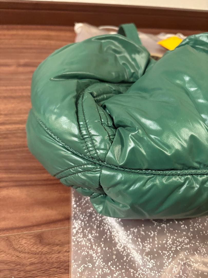 【希少】 FENDI × MONCLER ダウン スパイバッグ グリーン