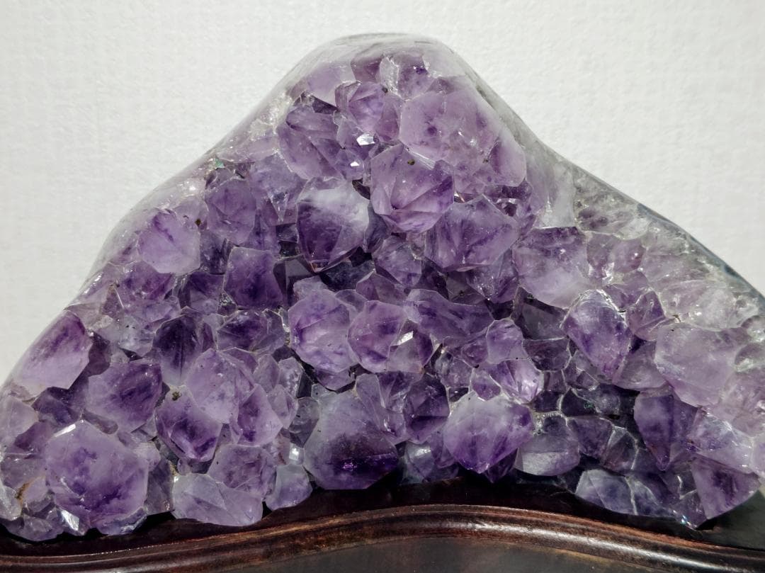 アメジスト 2.9kg 水晶 クォーツ 原石 鑑賞石 自然石 誕生石 鉱物 鉱石