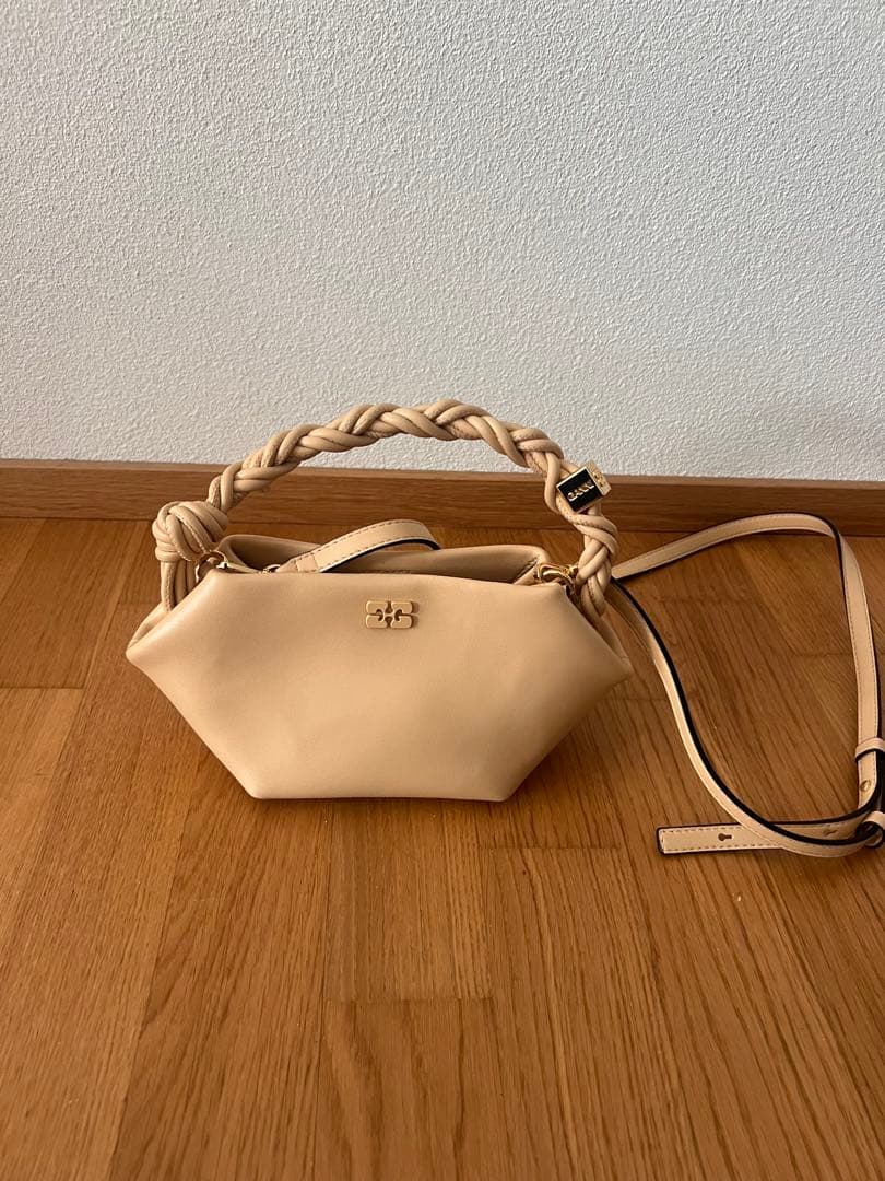 GANNI ボウバッグ ミニ バタークリーム