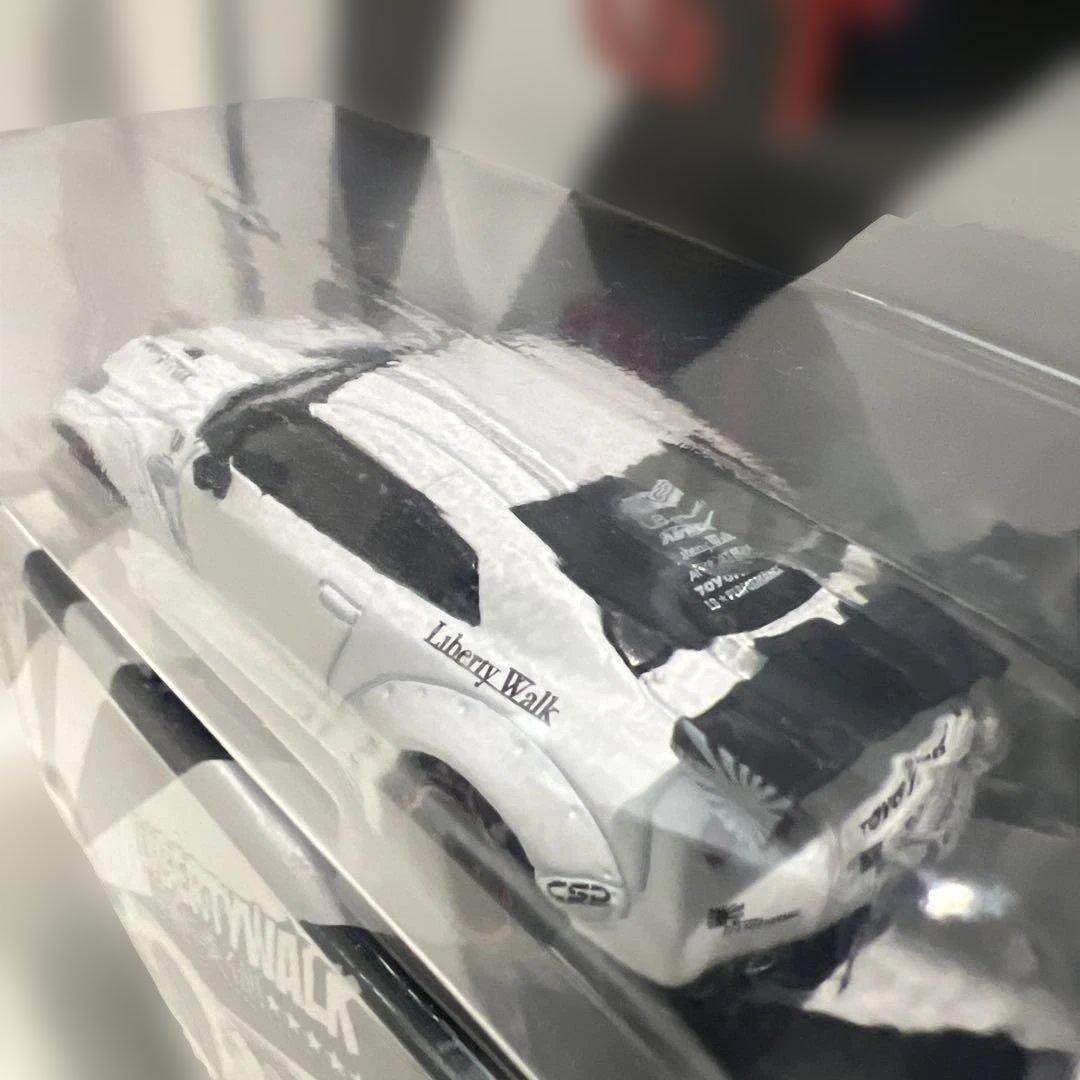 MINI GT リバティーウォーク 日産 GT-R トイザらス オリジナル