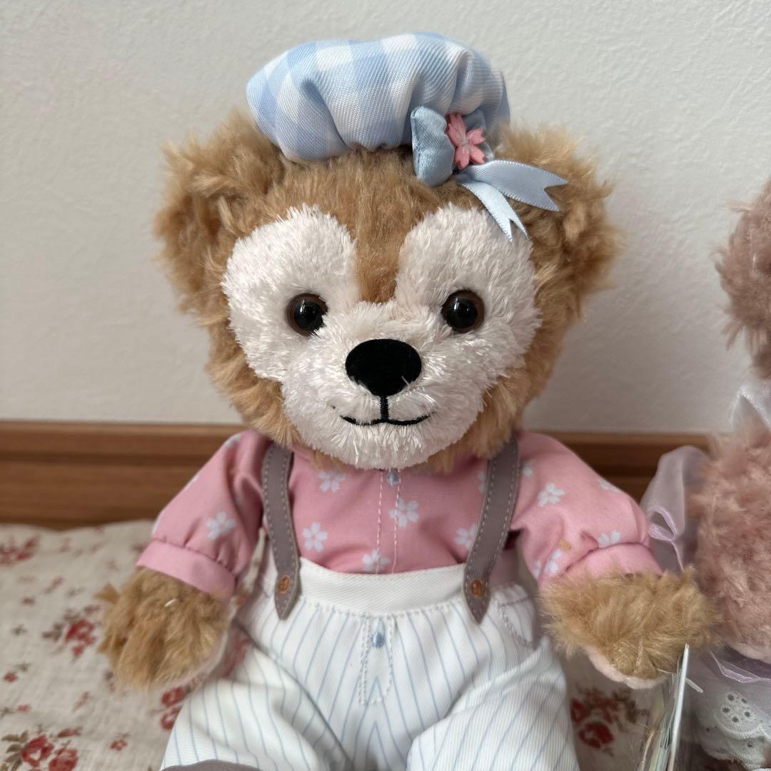 上海ディズニー❤️春日　ダッフィー＆シェリーメイ　ぬいぐるみSS