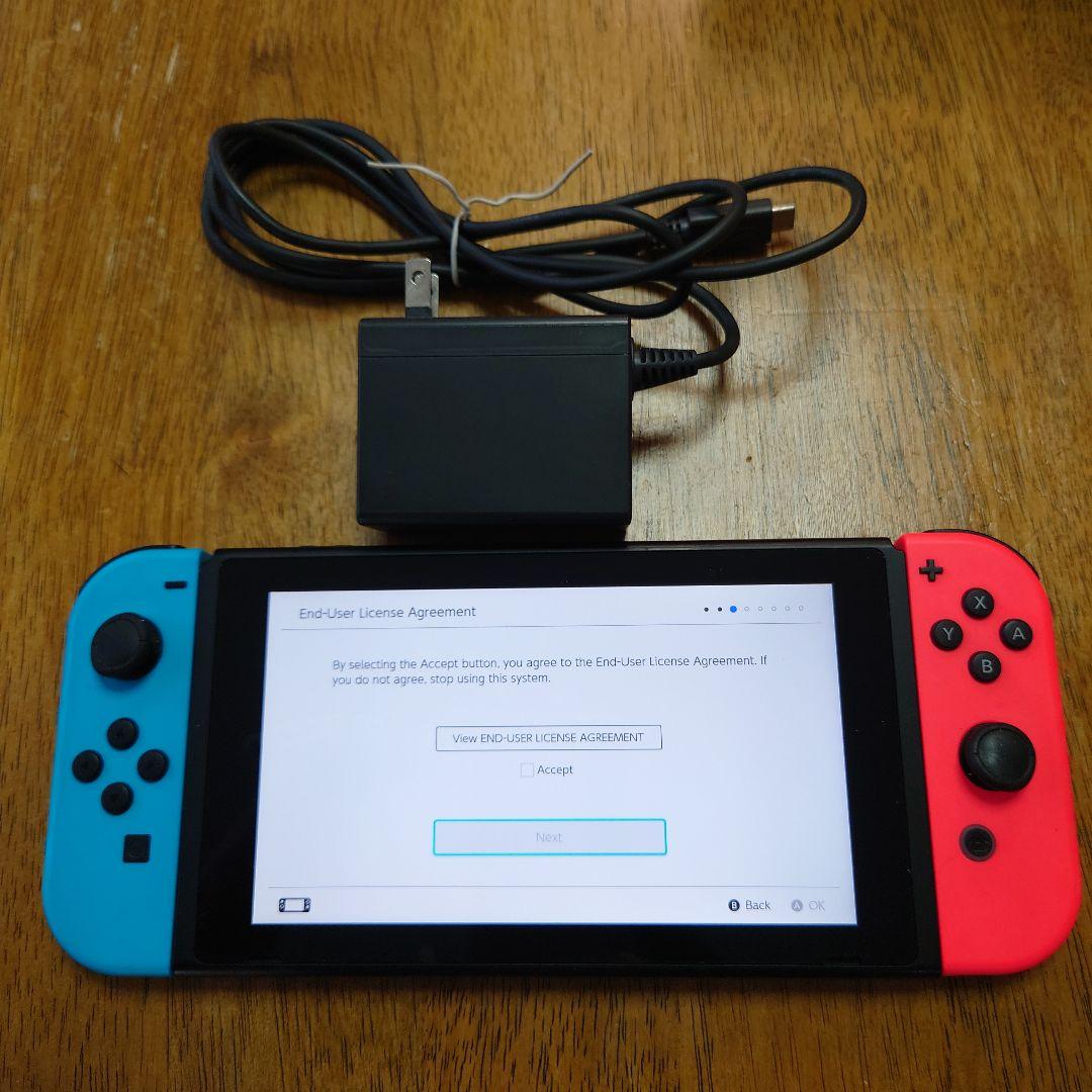 もーさん Nintendo Switch 本体 青と赤のJoy-Con付き