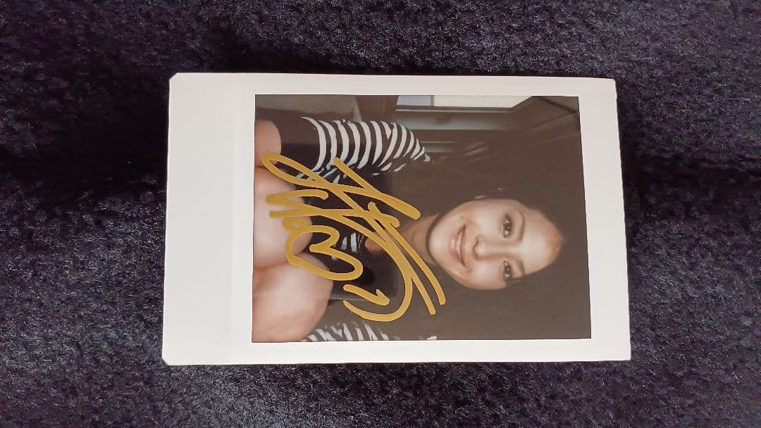 ☆ 仮面ライダー電王 野上愛理 (松本若菜) サインにスレ有 生チェキ