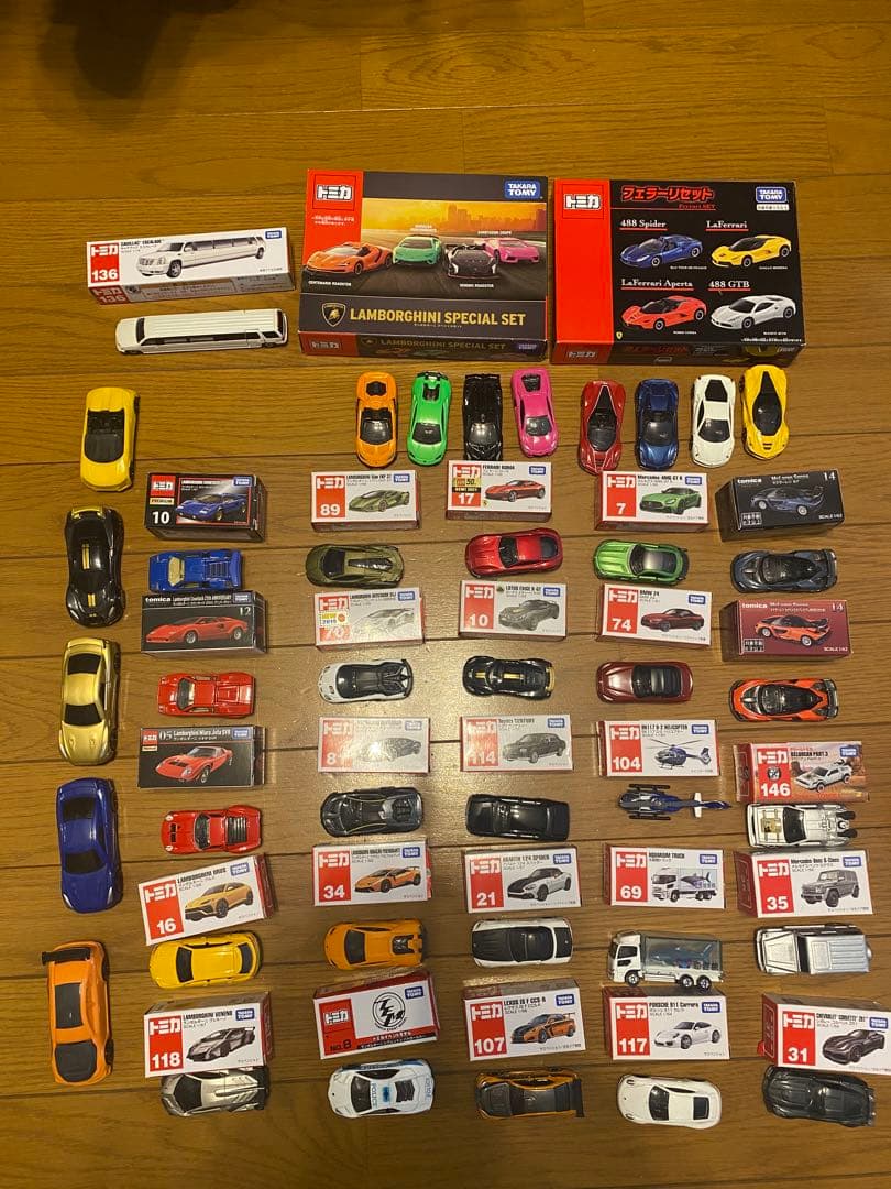 トミカ(主に外車)34台&マックトミカ5台&2段ケース×2個