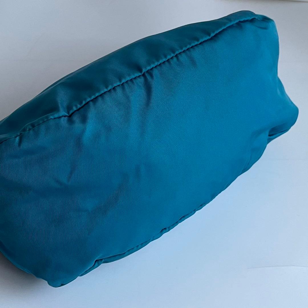 ✨未使用級✨　MIUMIU ハンドバッグ　バニティー　ナイロン　水色