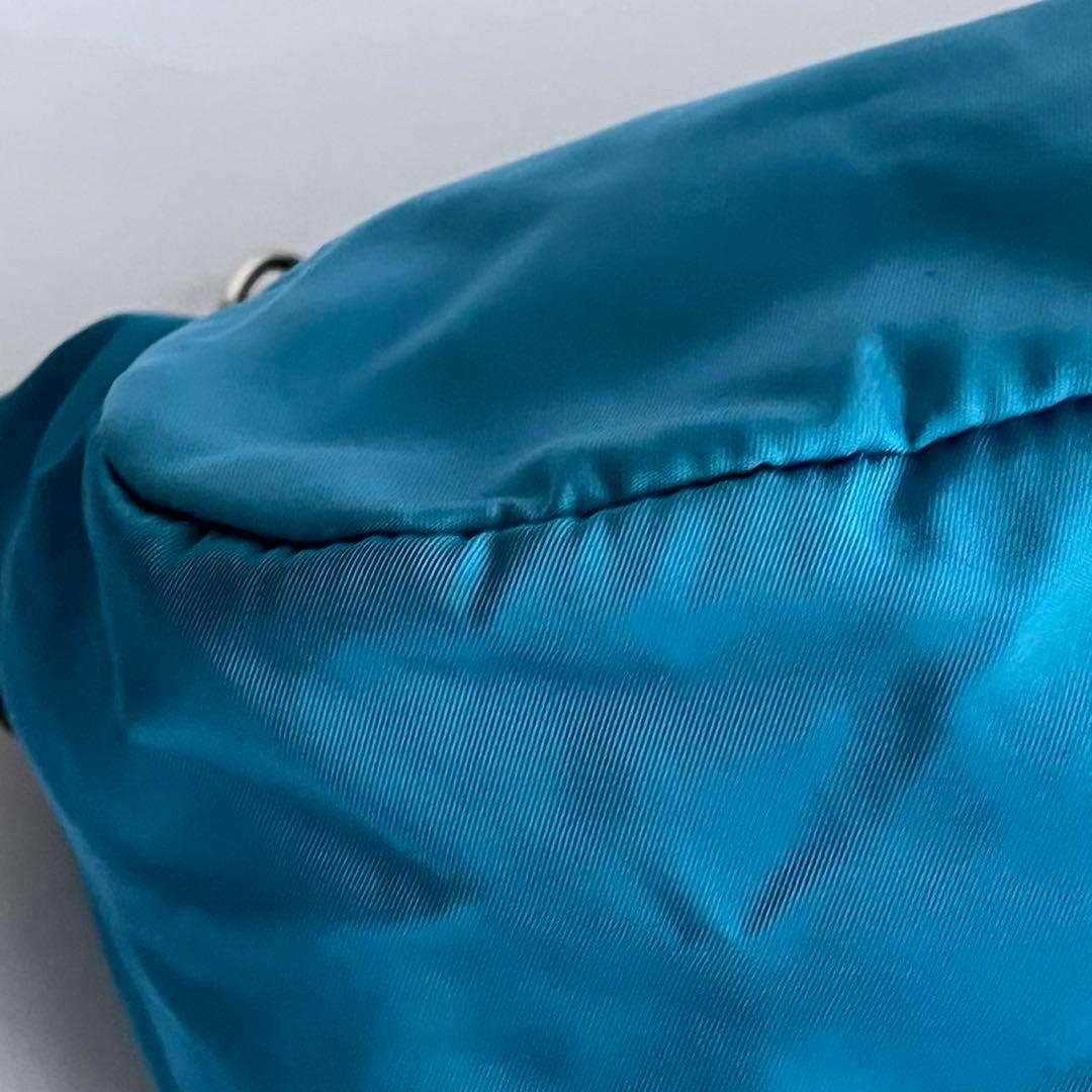 ✨未使用級✨　MIUMIU ハンドバッグ　バニティー　ナイロン　水色