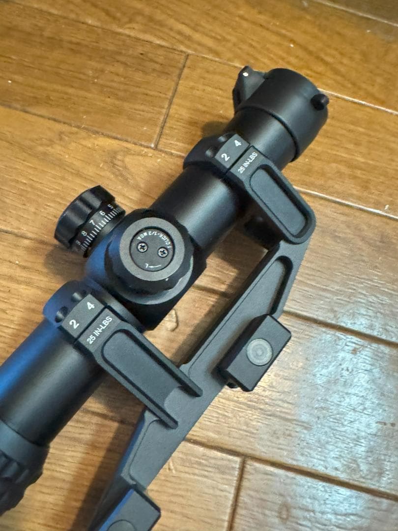 Night force ショートスコープ NXS スタイル 1-4x24