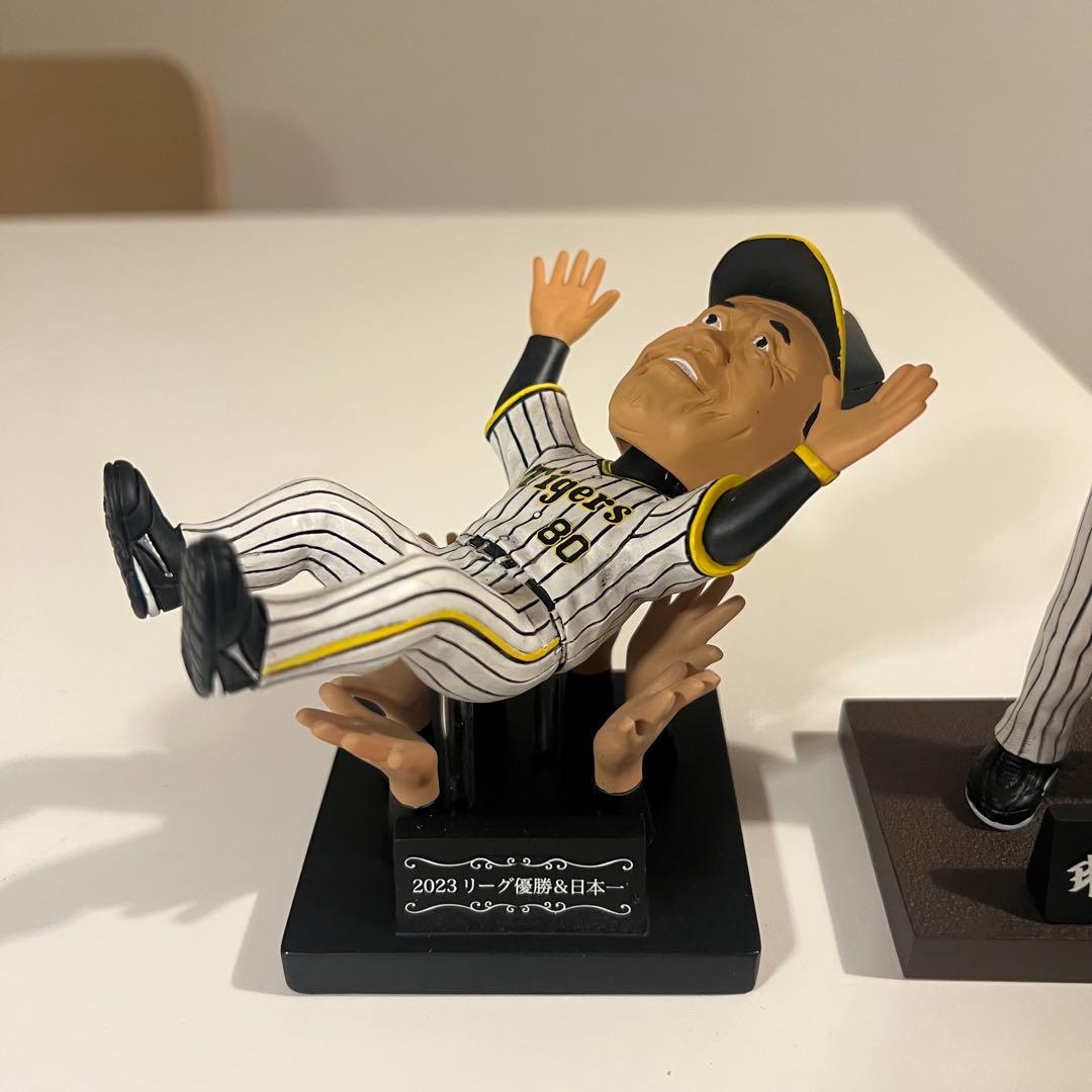 阪神タイガース 2023年優勝 ボブルヘッド　岡田監督 新品未開封